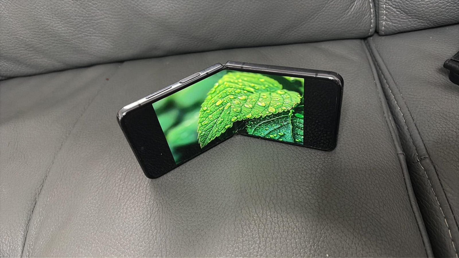 Zflip4, Télécoms, Enlèvement, Utilisé