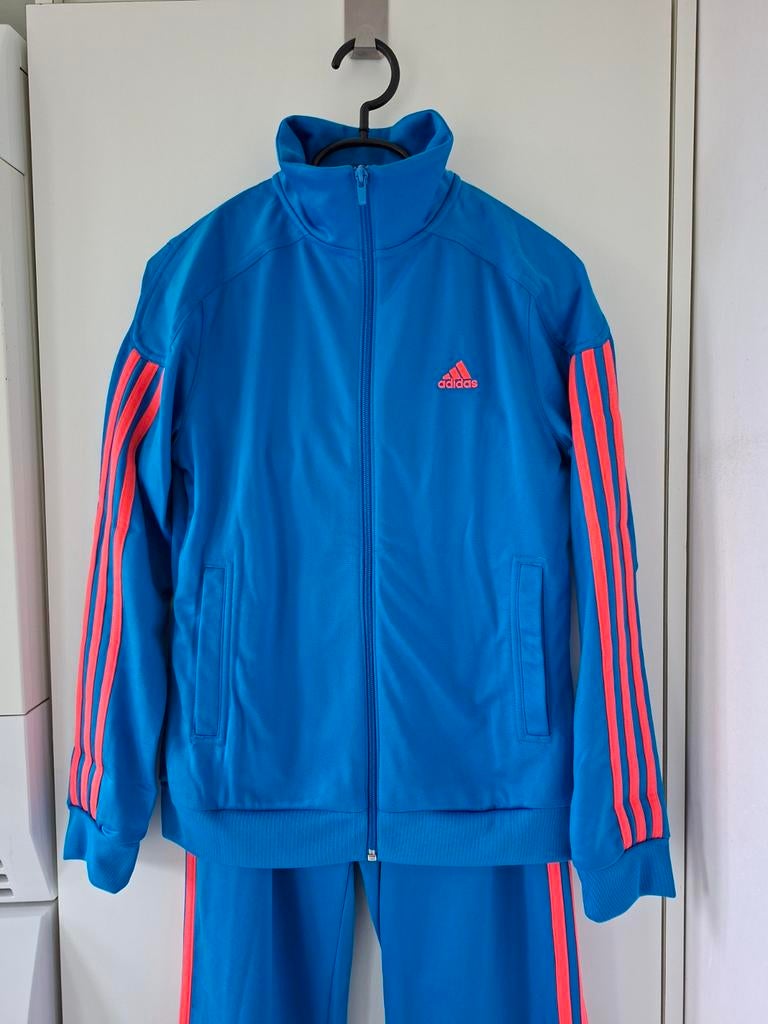 Training Adidas Dames Nieuw Maat 38 of Small., Neuf, Taille 38/40 (M), Enlèvement ou Envoi, Adidas