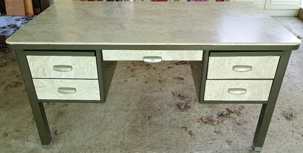 bureau in metaal, vintage, prima staat, gratis bureaustoel, Autres marques, Autres types, 88 cm, Métal