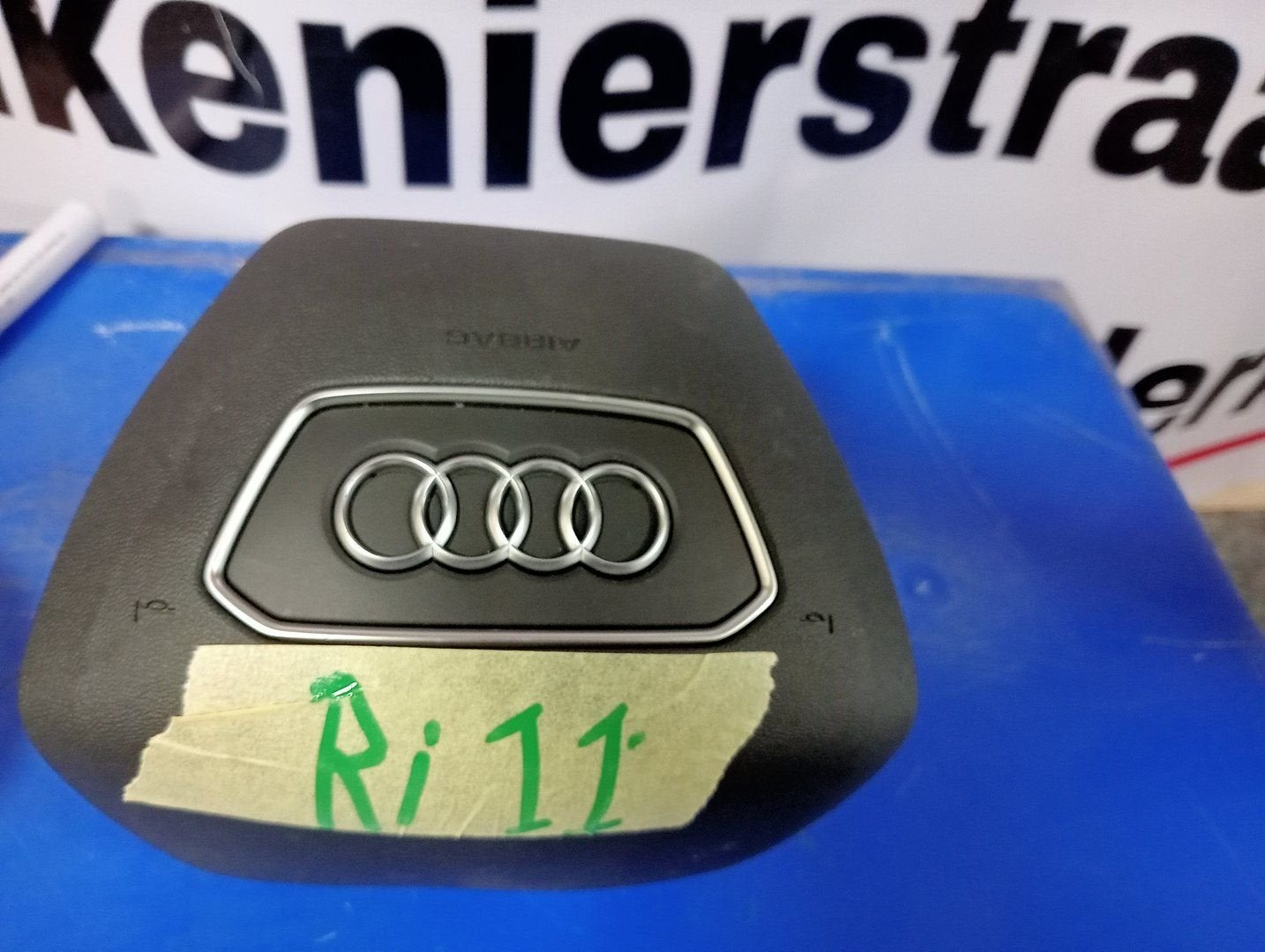 Audi A6, A7 Stuur Airbag Zwart 2018+ 4N0880201K 6PS A6 (C8), -, Audi, Utilisé, -