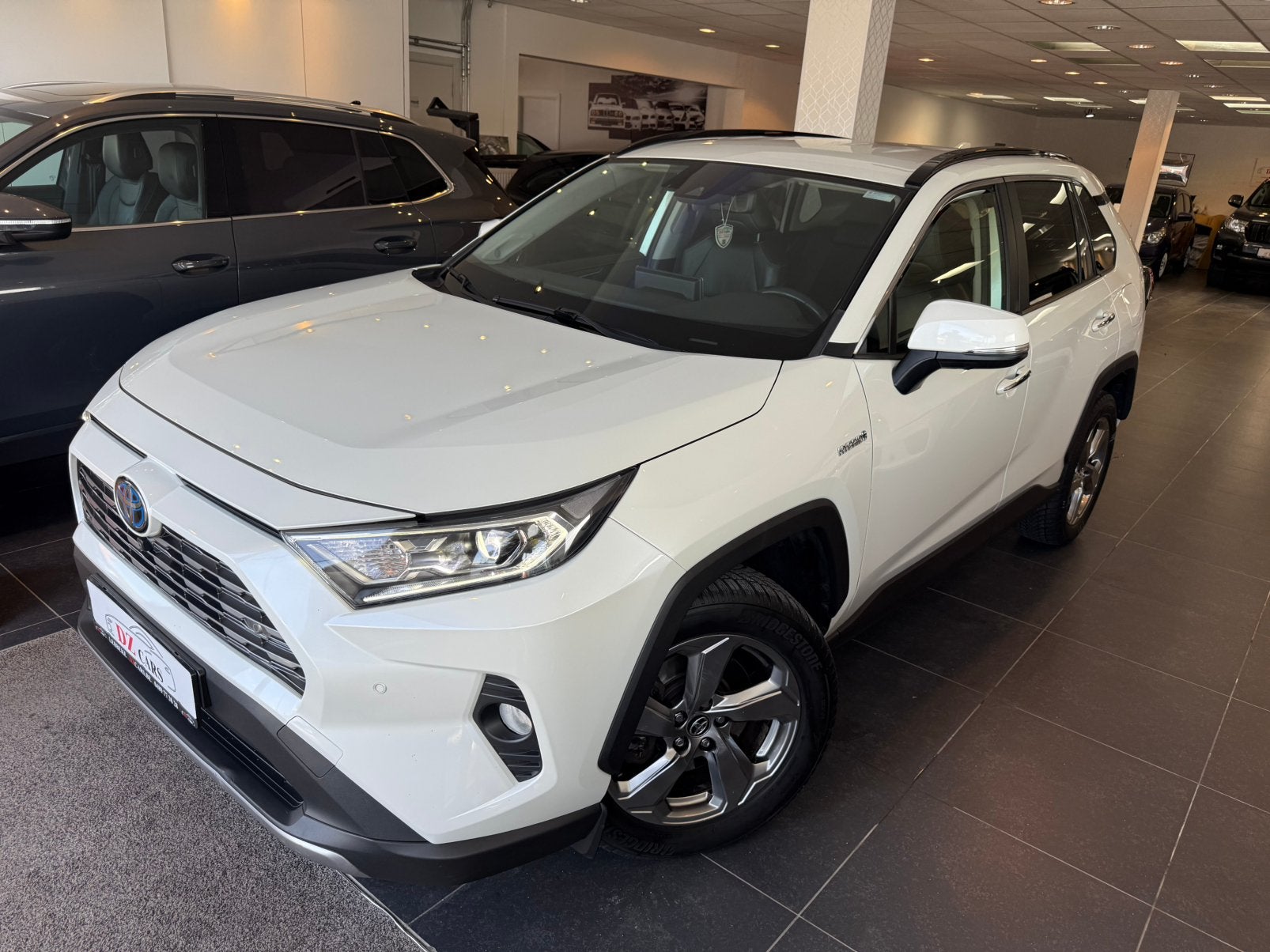 TOYOTA RAV4 HYBRID 2.5I 181CV |NAVI | CAMÉRA 360* | JBL |, Cuir, https://public.car-pass.be/vhr/45d3e6e4-201a-4146-acd9-71a8c52ef550