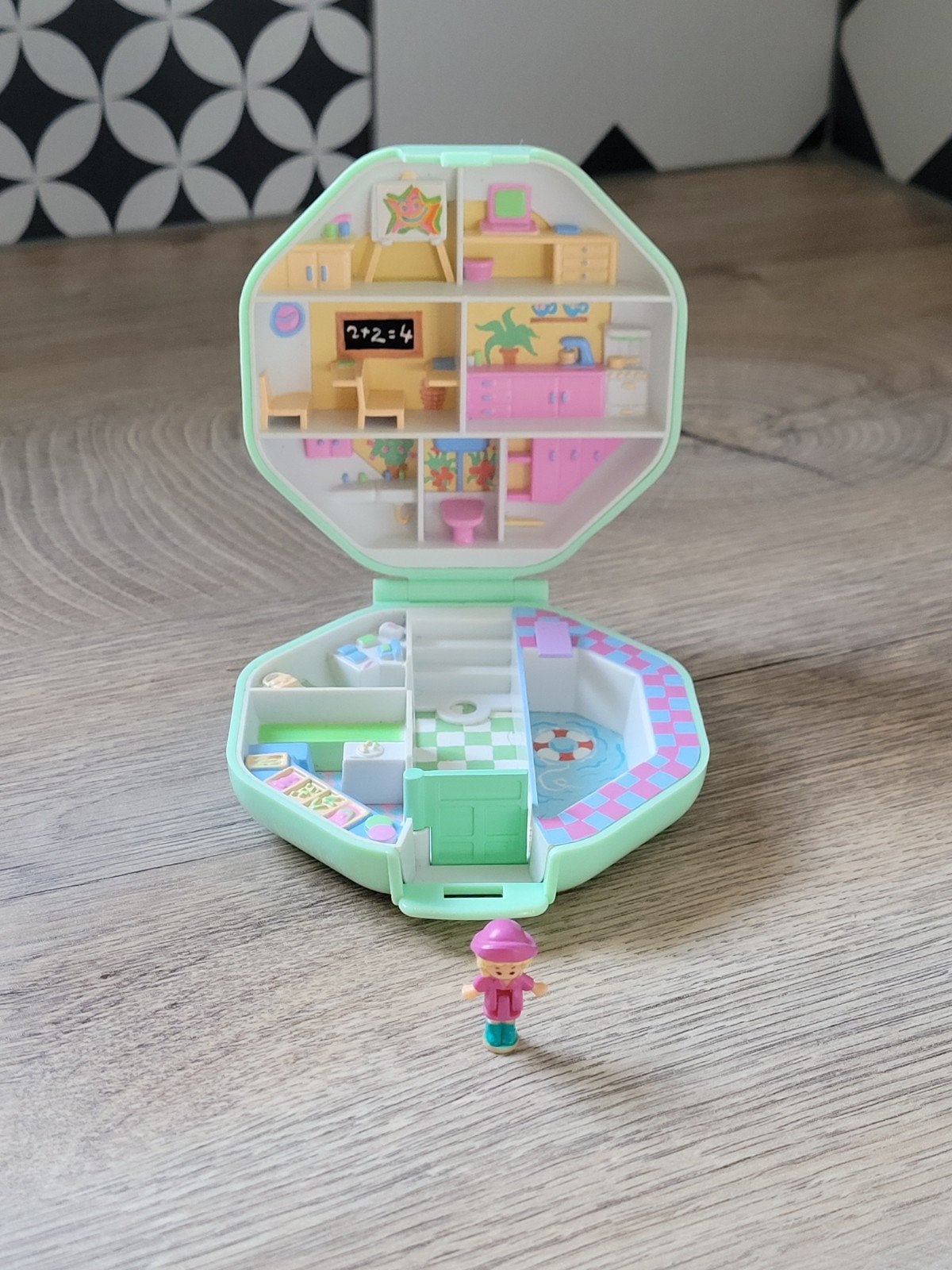Polly pocket école, Enlèvement ou Envoi