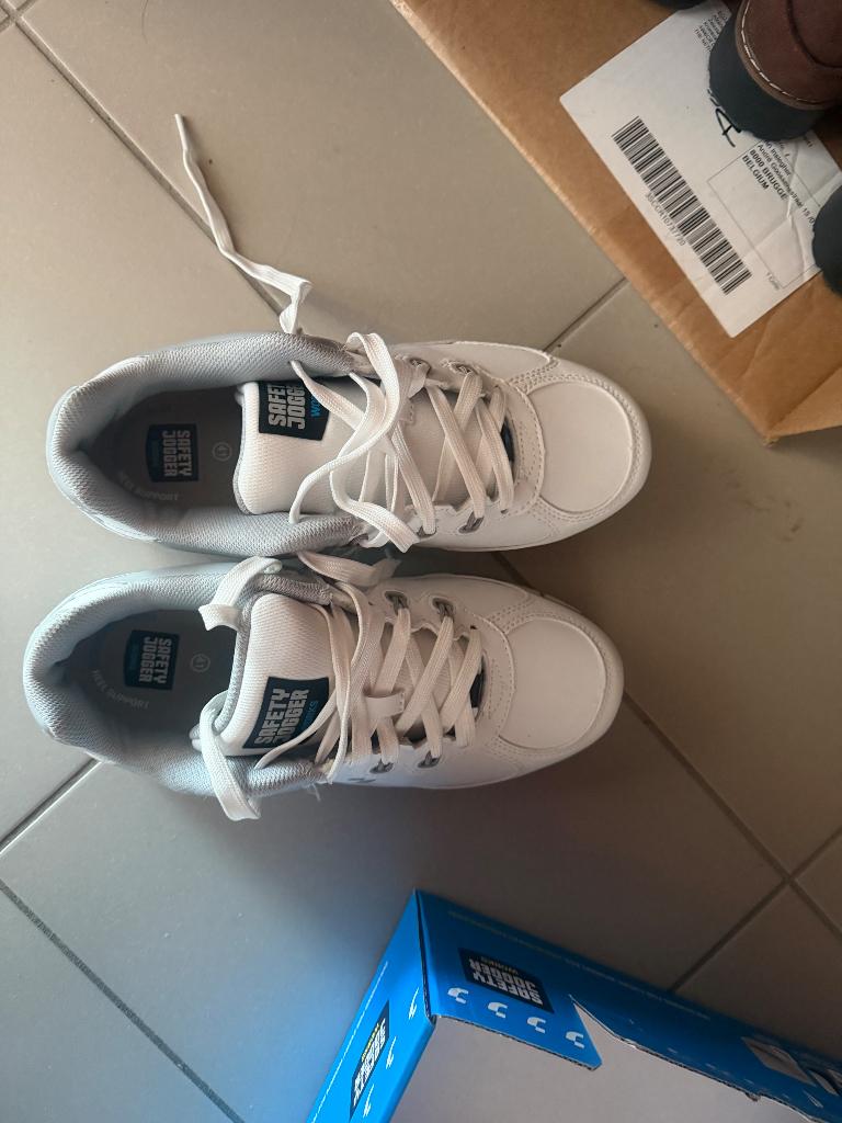 Werkschoenen, Ophalen, Nieuw