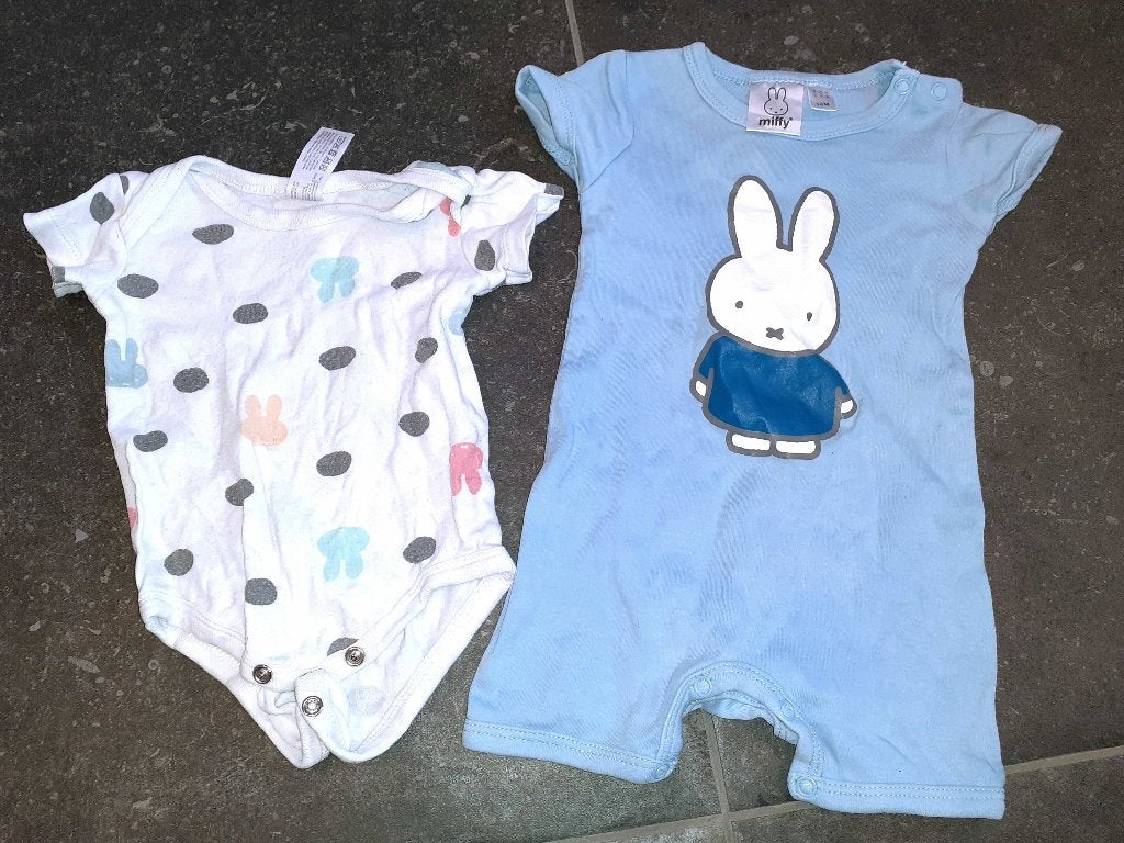 Baby kleding 2 stuks Nijntje Miffy 62-68, Enlèvement ou Envoi, Neuf, Garçon ou Fille, Ensemble
