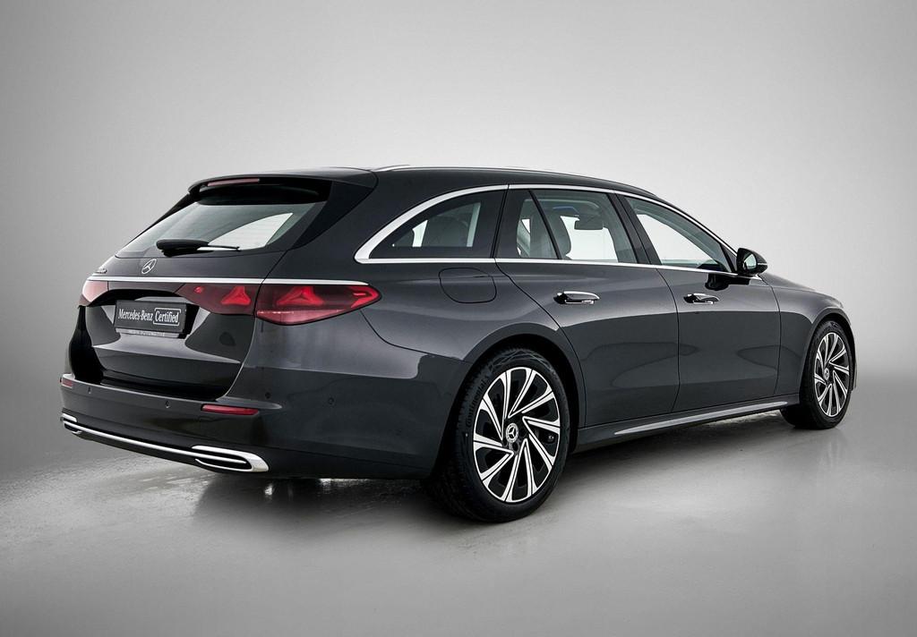 Mercedes-Benz E-Klasse 300 DE Break Luxury Line | Distronic, Auto's, Automaat, Gebruikt, Zwart, 4 cilinders