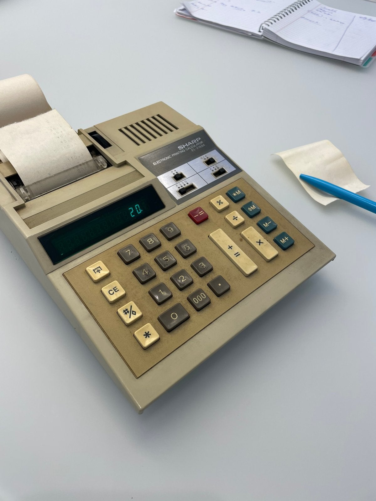 Calculatrice Sharp EL-2168A Vintage, Japon, années 1970, Enlèvement ou Envoi, Ordinateurs et Machines à calculer