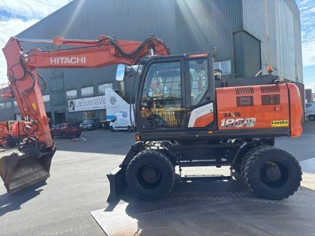 bandenkraan Hitachi ZX180W-7, Ophalen, Graafmachine