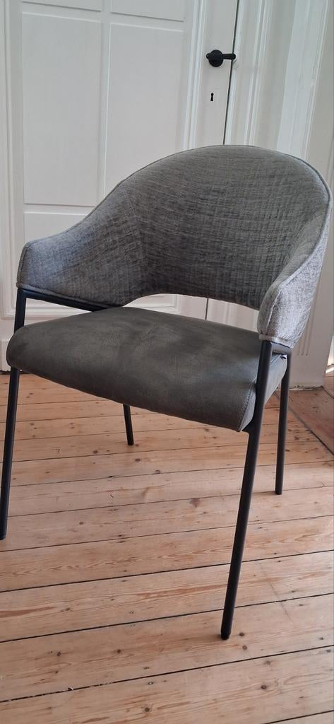 Eetkamerstoel, Ophalen