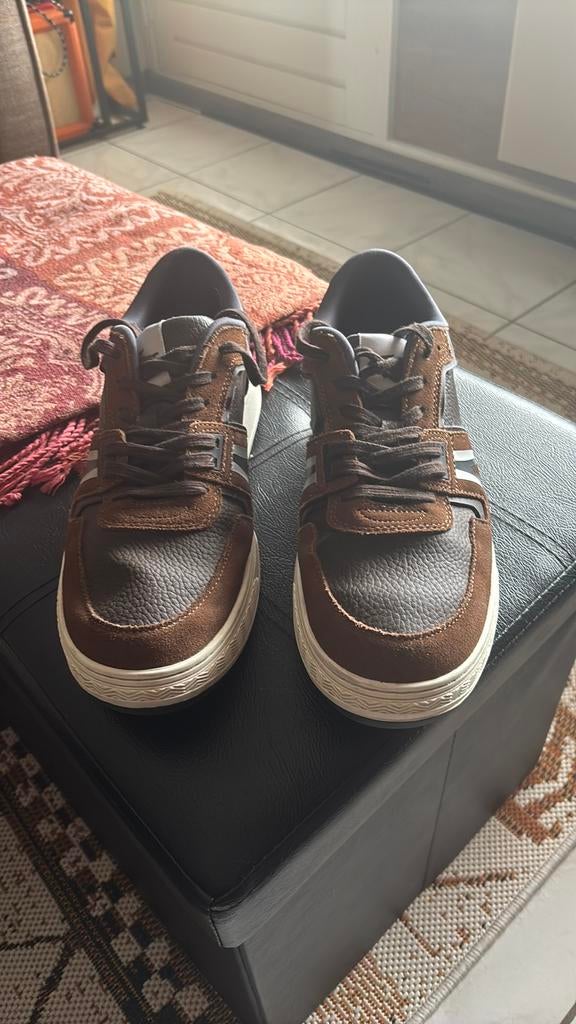 Bijna nieuwe Lacoste schoenen te koop, Kleding | Heren, Schoenen, Bruin, Ophalen of Verzenden, Zo goed als nieuw, Sneakers