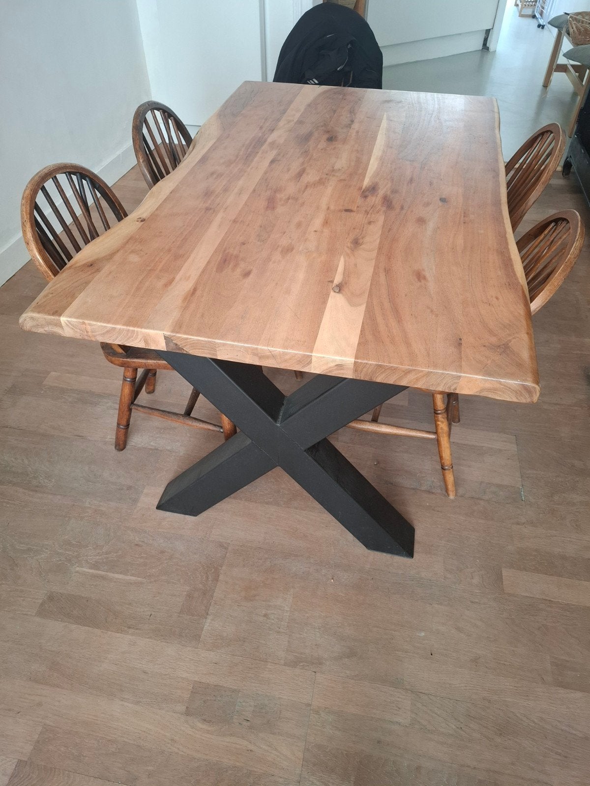 Eettafel massief houten blad, Ophalen