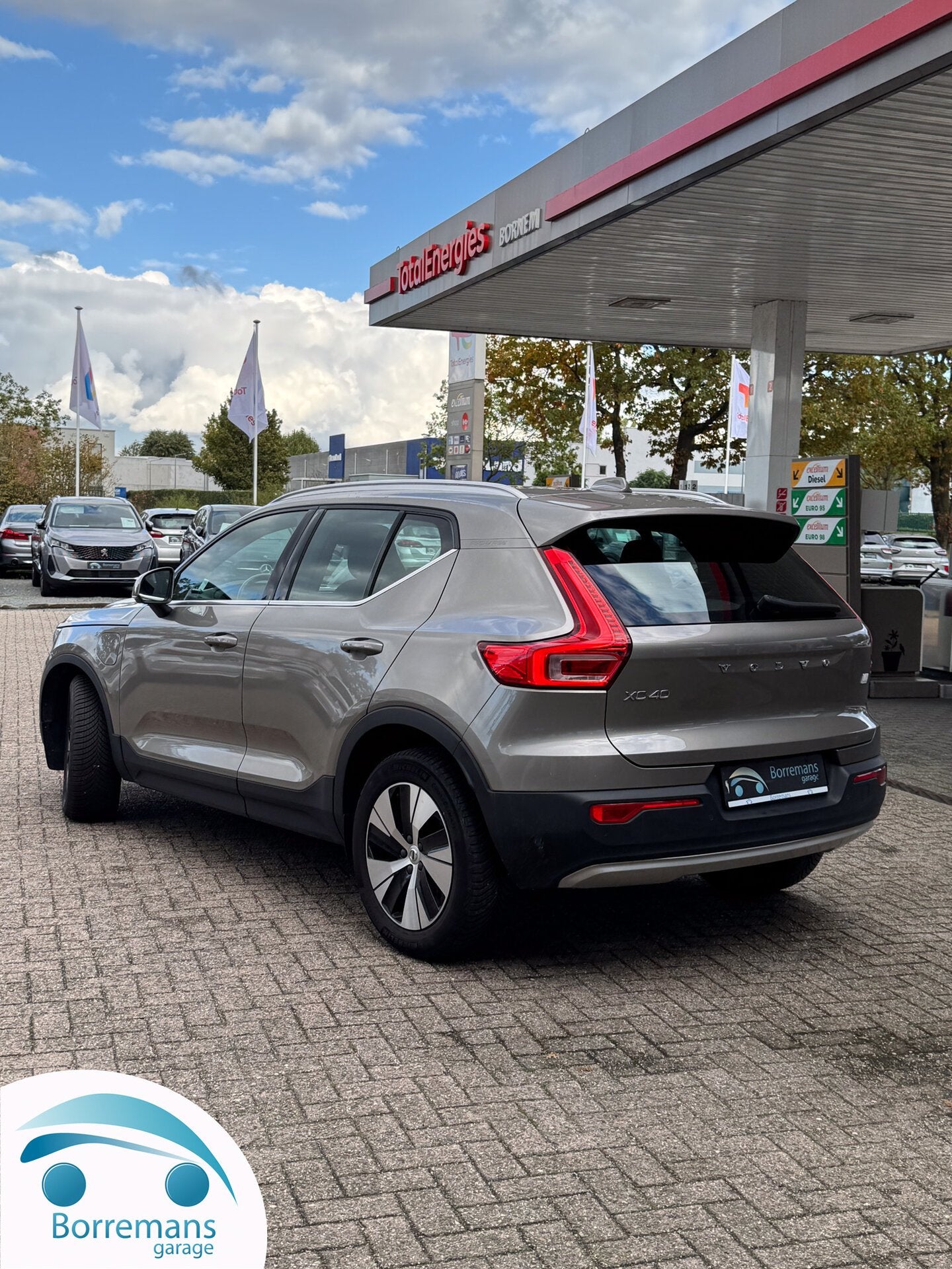 Volvo XC 40 T4 PHEV Inscription | Camera | Navi | CarPlay |, Auto's, 0 min, 0 kg, Bedrijf, Hybride Elektrisch/Benzine