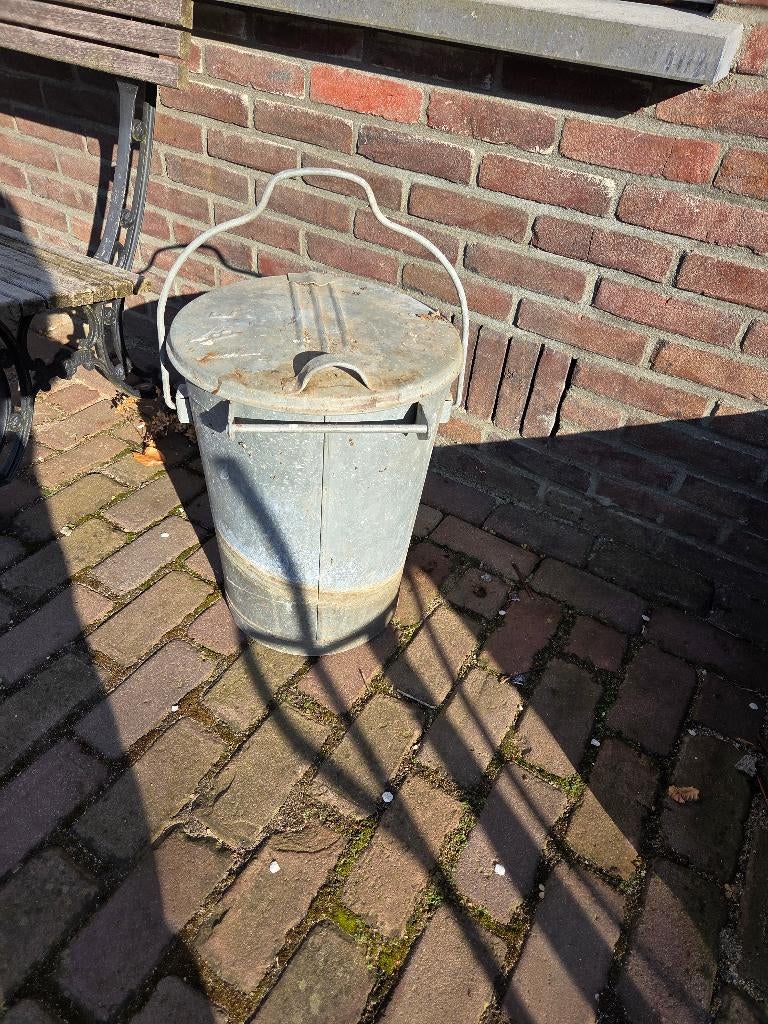 Oude zinken vuilnisbak 3 stuks op voorraad, Ophalen, Zo goed als nieuw