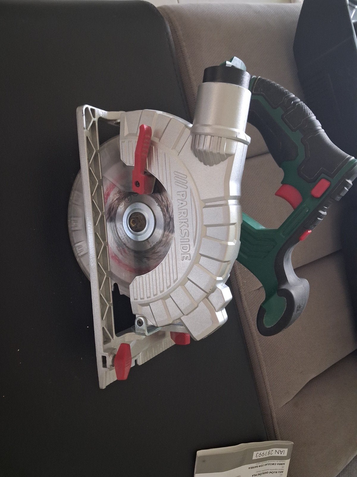 Zaagmachine op 20v accu, Ophalen