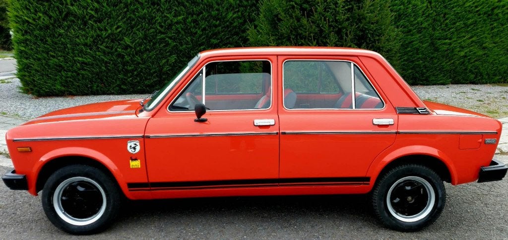 FIAT 128 C L, Autos, Rouge, Achat, 4 portes, Boîte manuelle