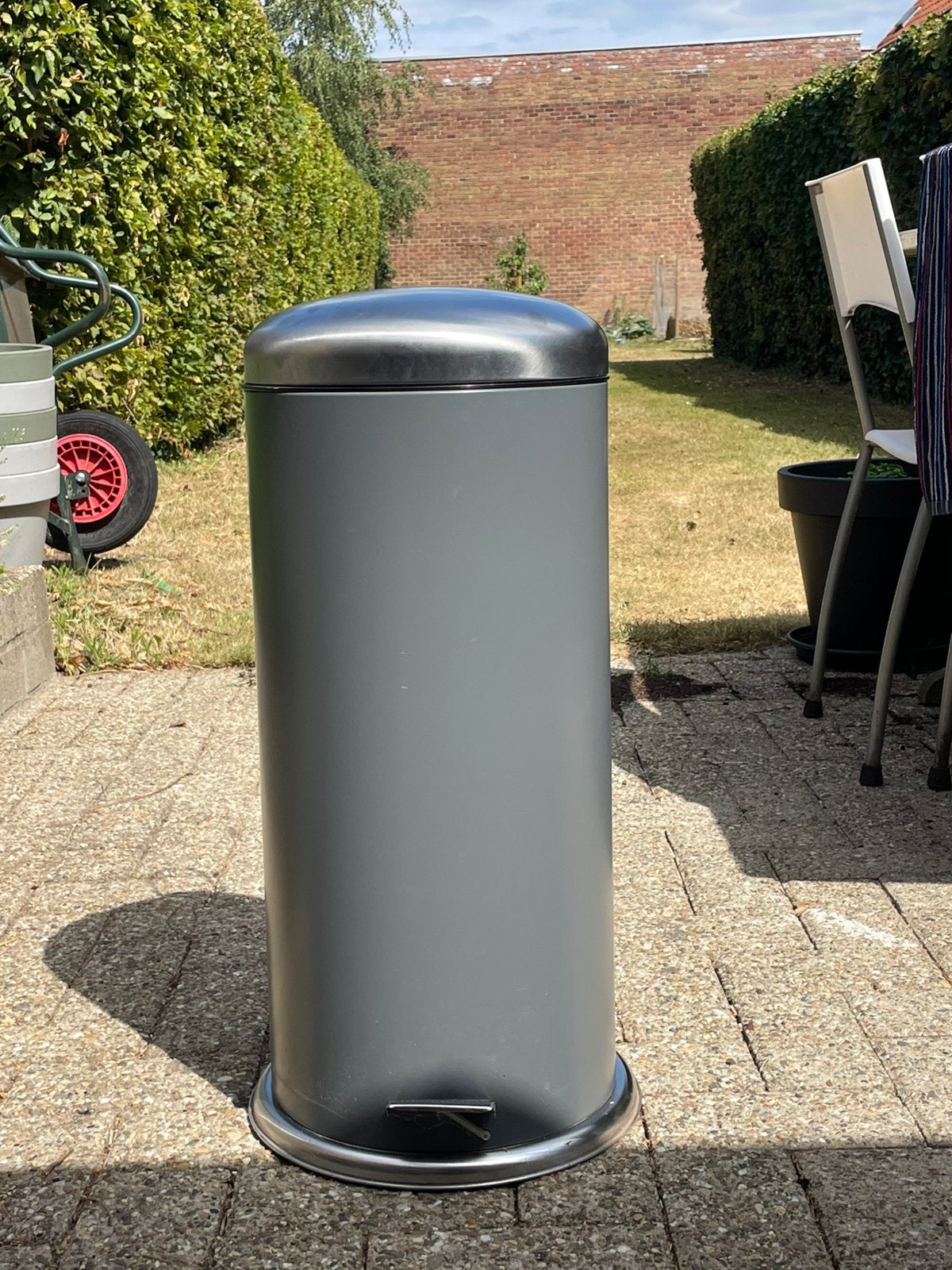 Vuilnisbak Brabantia, Ophalen, Zo goed als nieuw