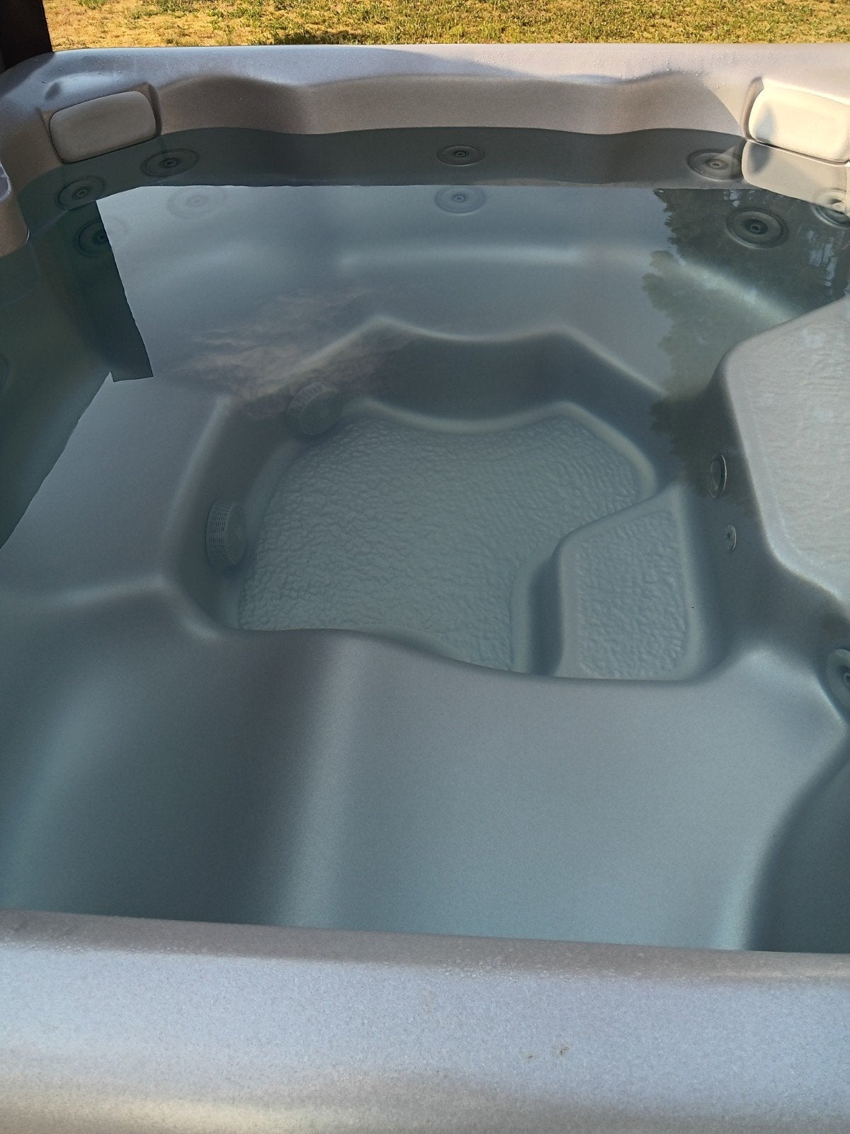 jacuzzi 5 personen / 200 x 200 cm, Tuin en Terras, Bubbelbaden en Hottubs, Ophalen, Zo goed als nieuw, Trap, Vast