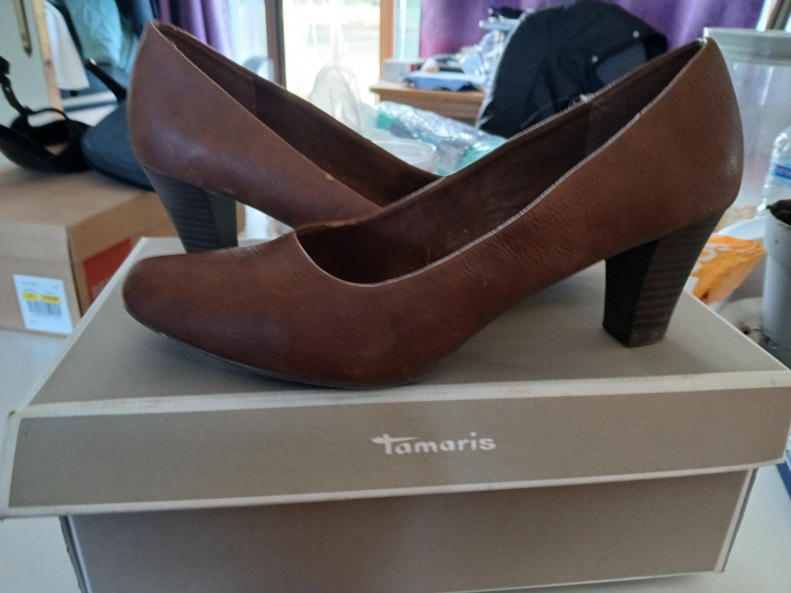 très belles chaussures à talons, Tamaris, Enlèvement ou Envoi, Chaussures à haut talons, Comme neuf