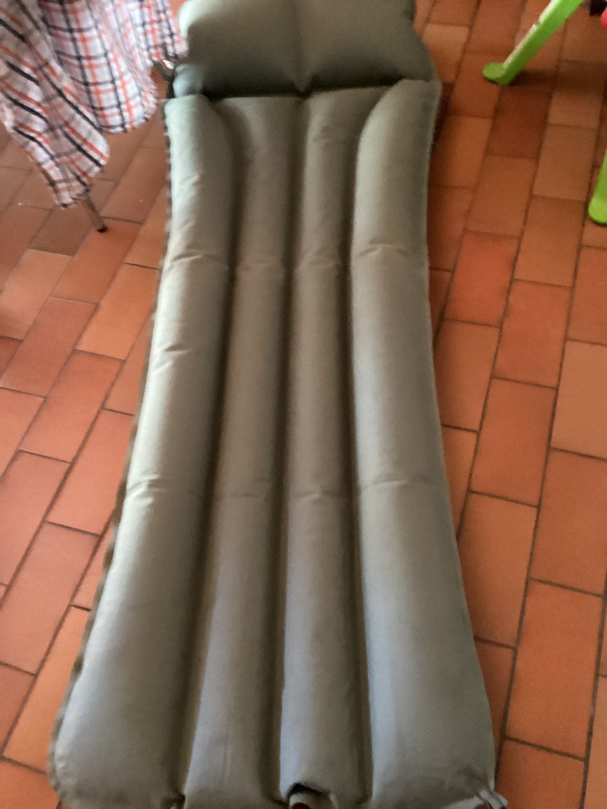 Groene éenpersoons luchtmatras=veldmatras, Caravans en Kamperen, Ophalen of Verzenden, Gebruikt, 1-persoons