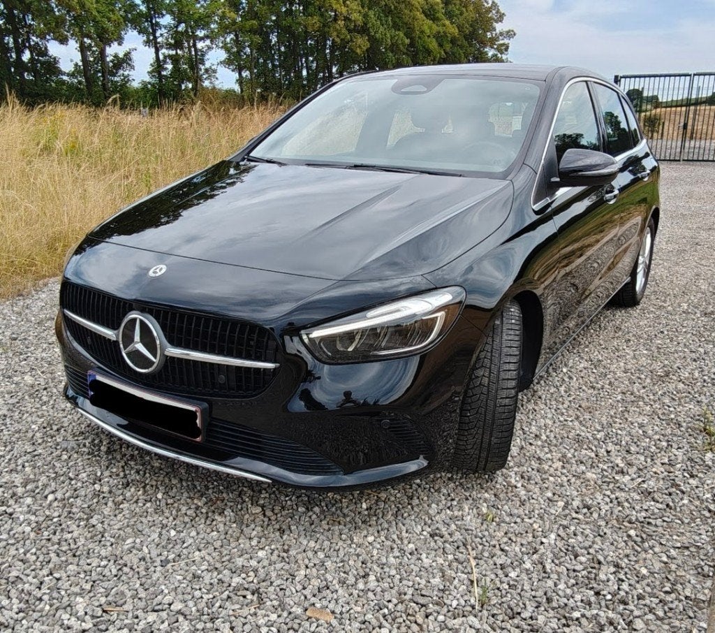 Mercedes-Benz B 180, Auto's, Mercedes-Benz, Dealer onderhouden, Monovolume, 4 cilinders, Zwart
