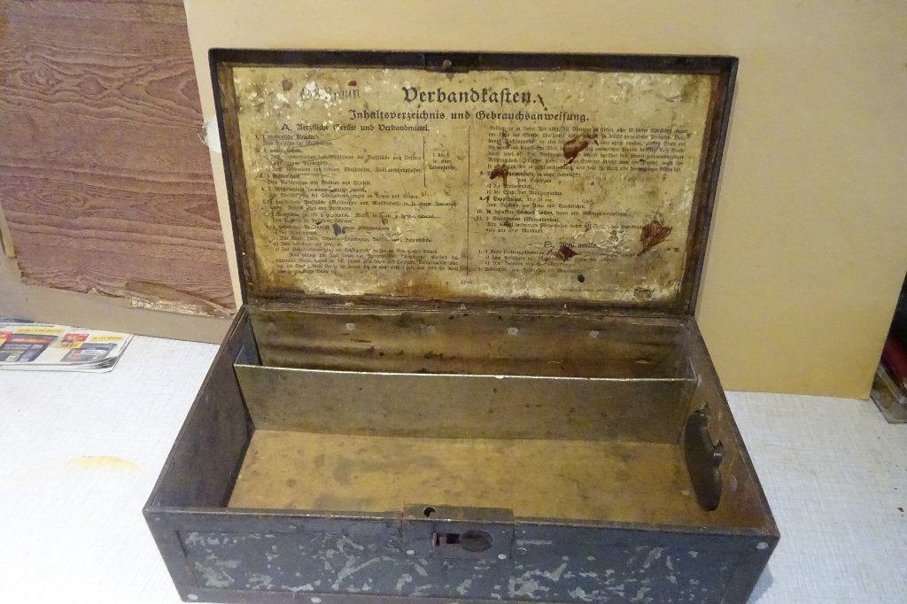 Duitse medische doos uit 1936 (leeg), Verzamelen, Militaria | Tweede Wereldoorlog, Ophalen, Landmacht, Kist of Geocache