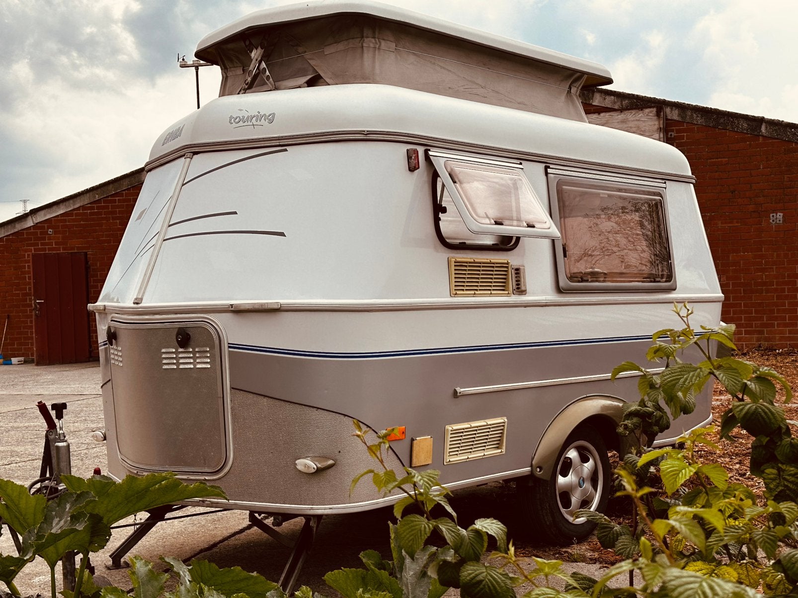 Caravane Eriba Touring Puck GT 120 < 750 kg. Bien rangé !, Caravanes & Camping, Jusqu'à 4 m, Siège standard, Jusqu'à 500 kg, Eriba
