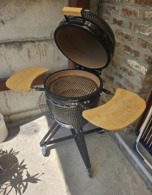 Barbecue kamado neuf rouge (emballé), Enlèvement, Neuf