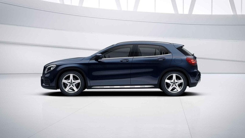 Mercedes-Benz GLA-klasse 180 AMG Line | Trekhaak | Verwarmde, Achat, Euro 6, Entreprise, 715 kg