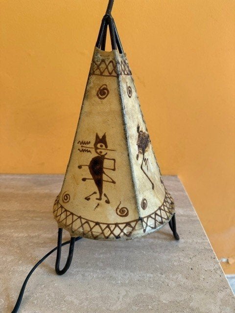 Luminaire artisanal marocain en cuir de chèvre, Antiquités & Art, Enlèvement ou Envoi