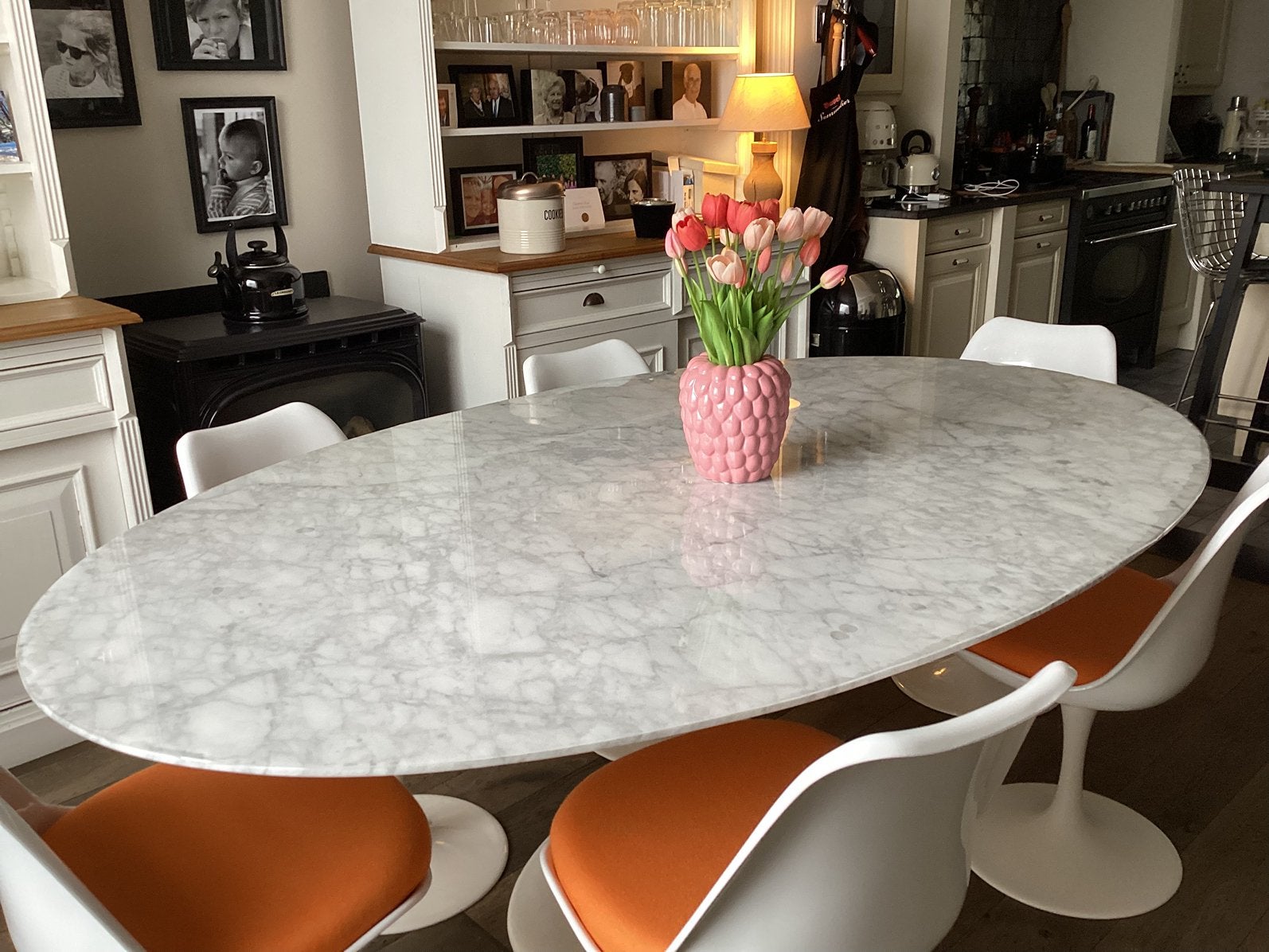 Model sarini Tafel + 6 tulip stoelen . Als nieuw ., Maison & Meubles, Chaises, Utilisé, Cinq, Six Chaises ou plus, Blanc, Enlèvement