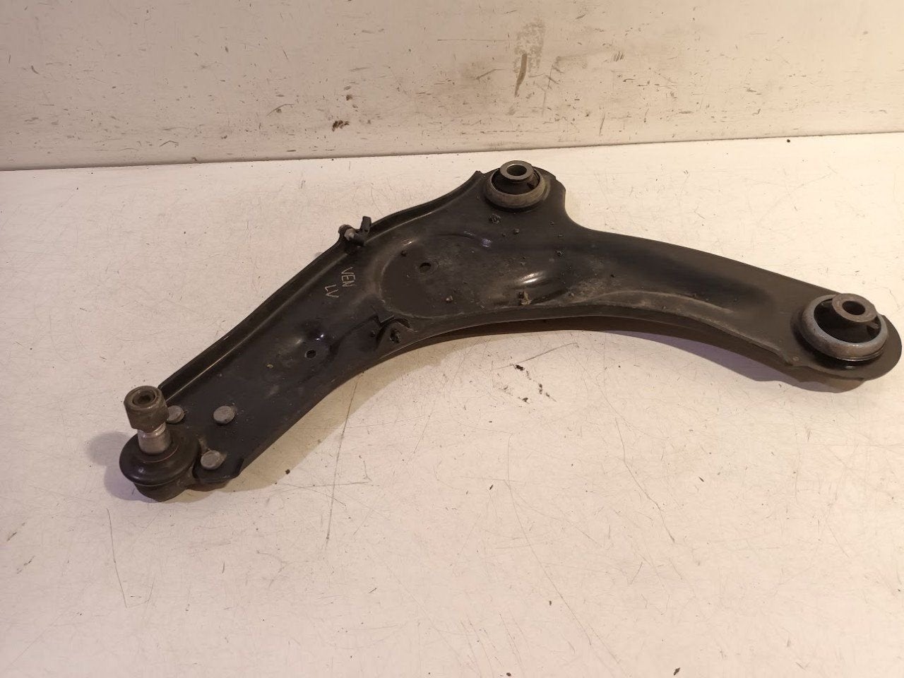 Draagarm links voor Renault Espace, Onderdelen@venauto.nl, Van der Ven Autorecycling B.V., Ettenseweg 76, 4706 PB Roosendaal, The Netherlands
