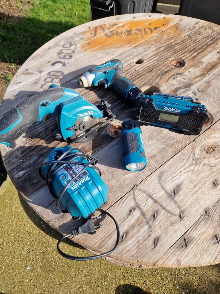 Makita vijsmachine, Doe-het-zelf en Bouw, Ophalen