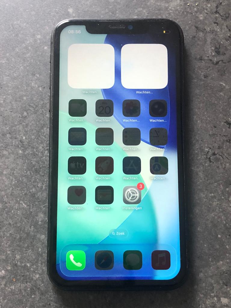 IPhone 11 128GB WEG=PECH, Telecommunicatie, Mobiele telefoons | Apple iPhone, Zwart, Zonder simlock, Zonder abonnement, 66 %