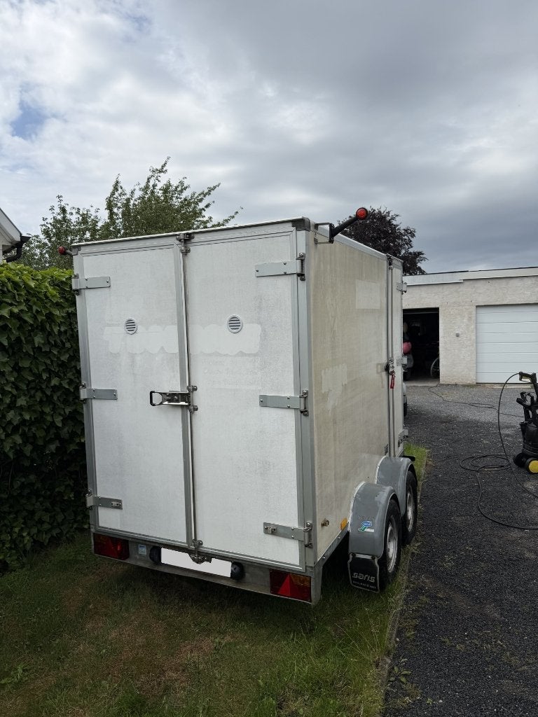 Remorque à boîte fermée SARIS MTM2000kg, Autos : Divers, Remorques, Enlèvement, Utilisé
