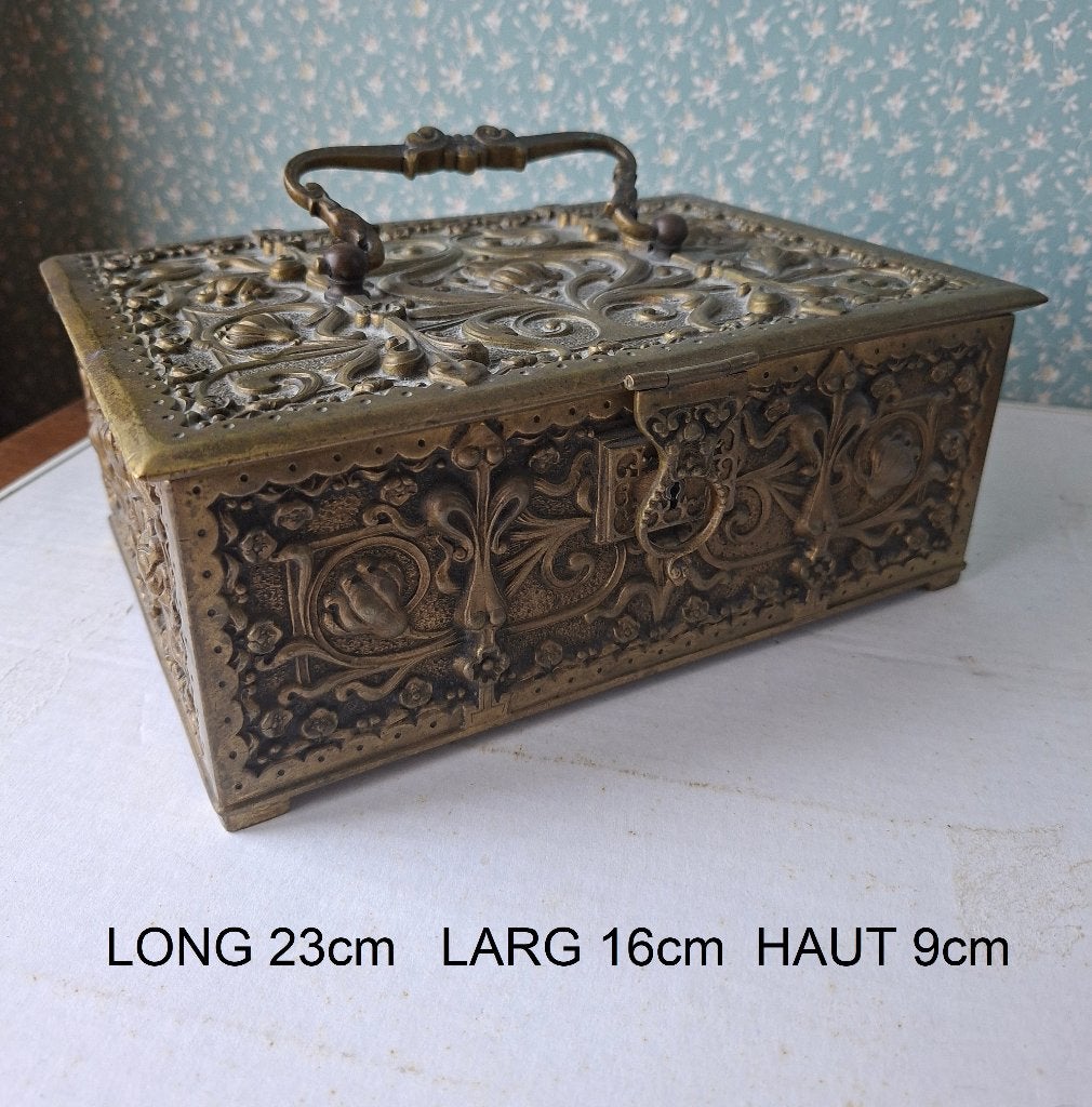 boite à cigare en fonte 23cm x 16cm x 9cm, Enlèvement ou Envoi, Utilisé, Autres types
