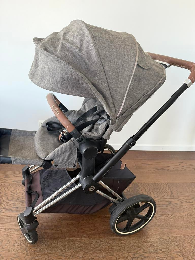 Cybex e-priam, Enfants & Bébés, Poussettes & Combinaisons, Enlèvement ou Envoi, Comme neuf