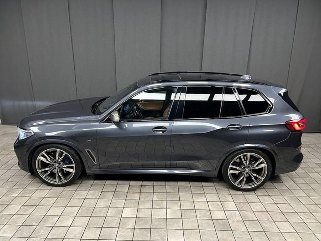 BMW X5 M50d AUT, Auto's, BMW, Automaat, 400 pk, Bruin, Diesel