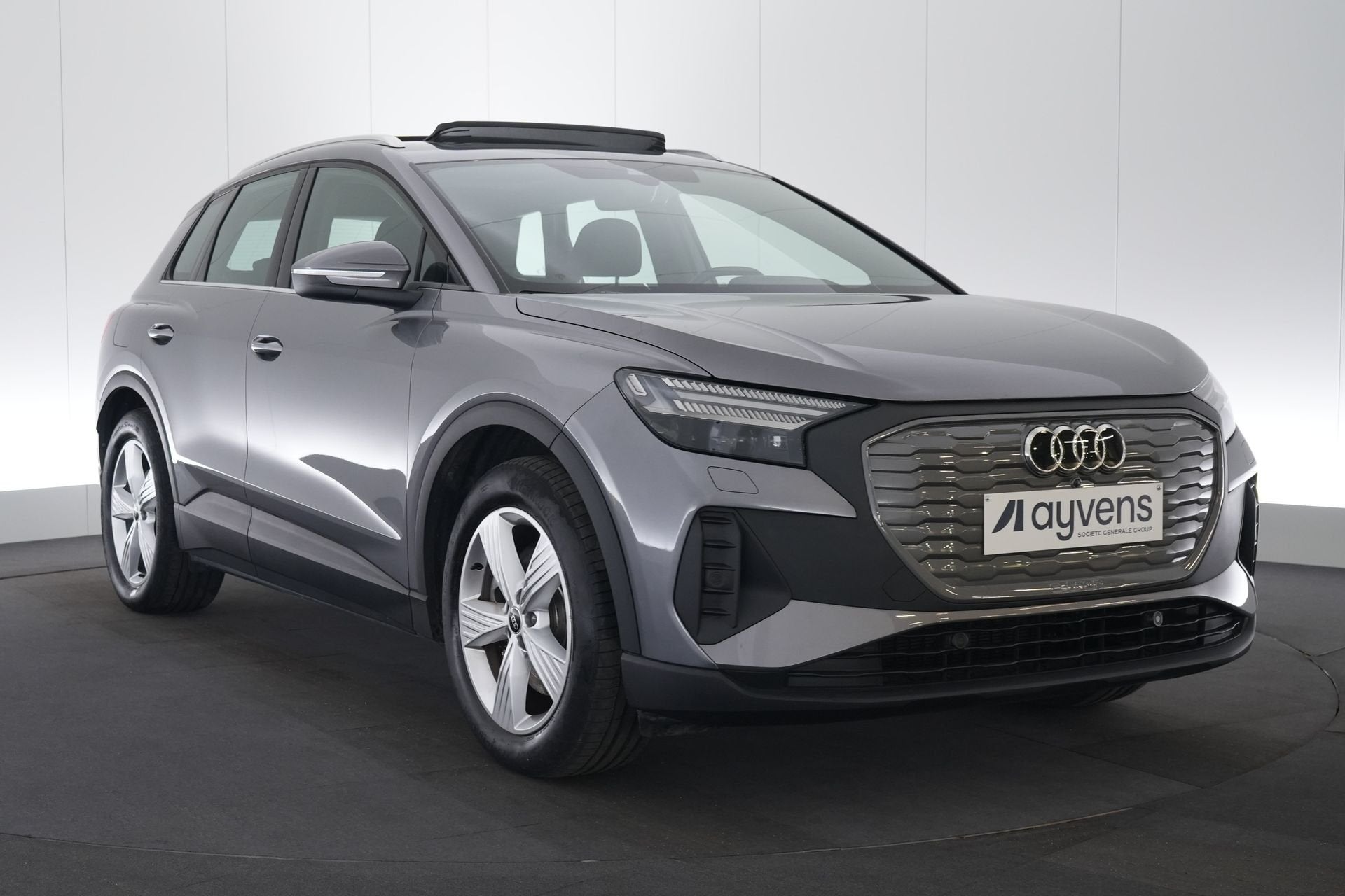(2EJV405) AUDI Q4 E-TRON, Autos, Achat, Entreprise, Carnet d'entretien, 5 portes