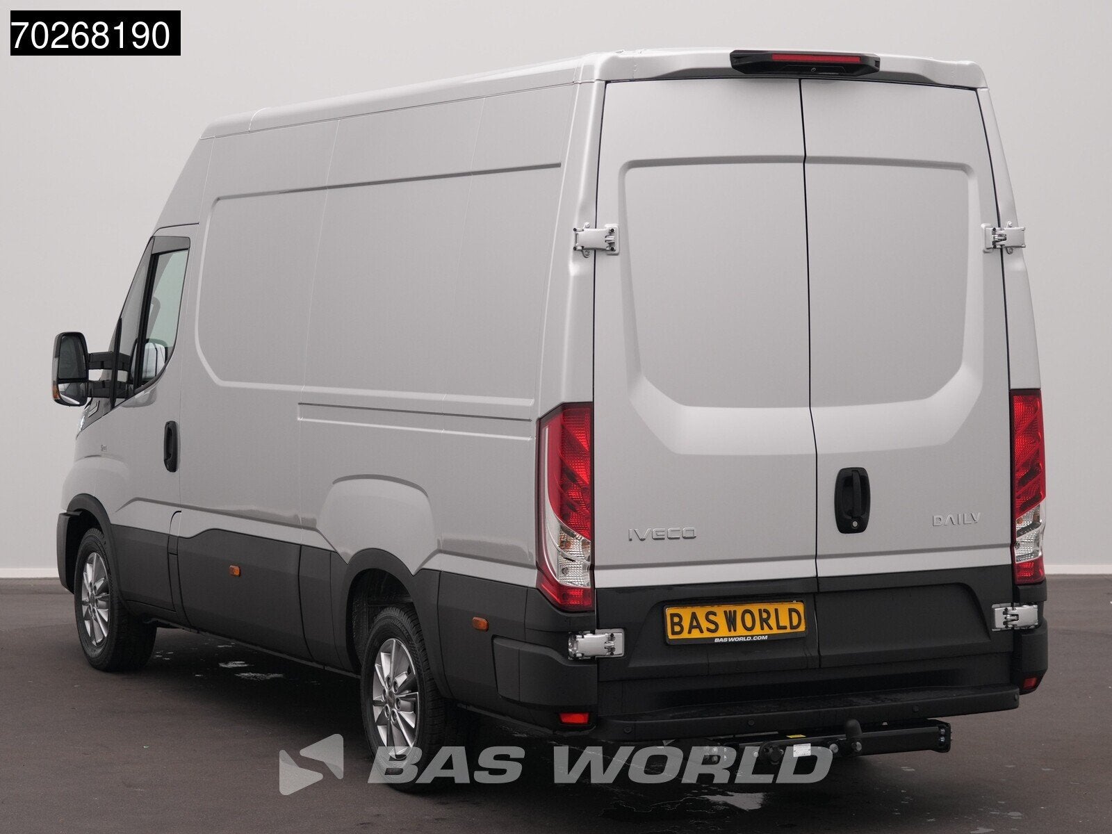 Iveco Daily 35S21 BPM VRIJ! 3.0L Automaat L2H2 210PK 2025-Mo, Autos, Neuf, Argent ou Gris, Achat, Euro 6