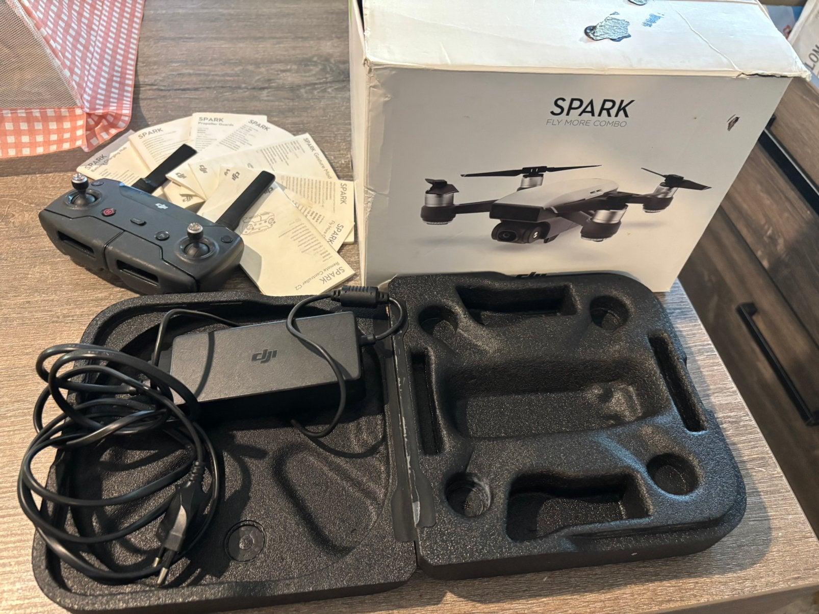 Accessoires DJI Spark + originele doos – €50, Enlèvement, Utilisé