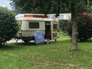 Caravane Eriba Touring Pan 1986 - Beige/brune, Caravanes & Camping, Caravanes, Particulier, jusqu'à 3, 500 - 750 kg, Siège standard