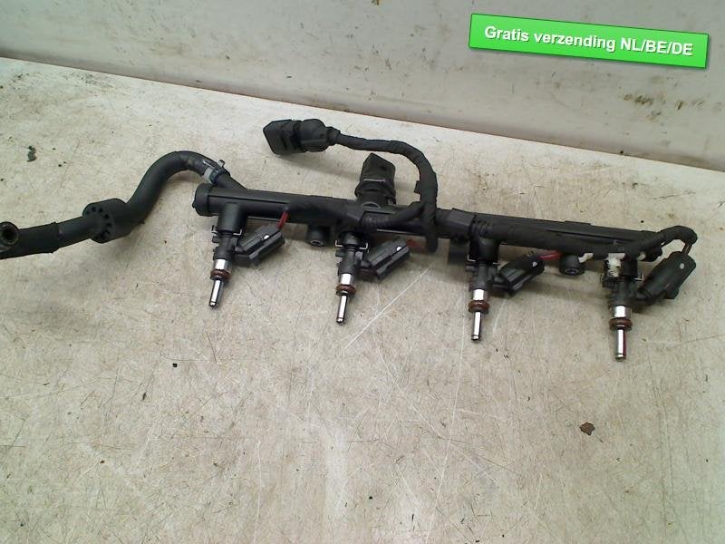 INJECTEUR 4 stuks Scirocco (137 / 13AD) (06K133681A), Volkswagen, Volkswagen AG, Utilisé, Kundenbetreuung@volkswagen.de