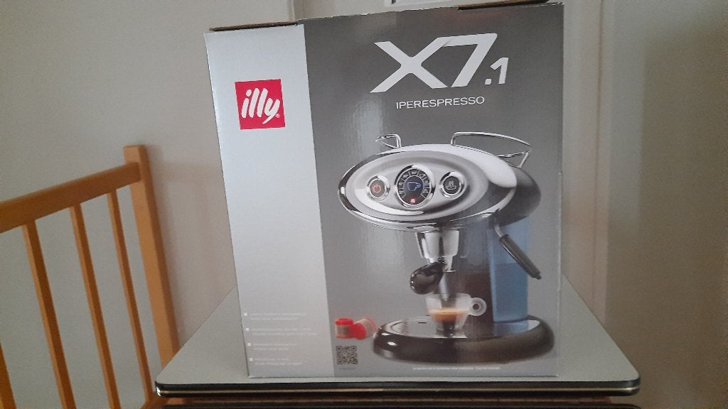 ILLY koffiezetapparaat, Elektronische apparatuur, Ophalen, Koffiepads en cups, Gebruikt, Koffiemachine