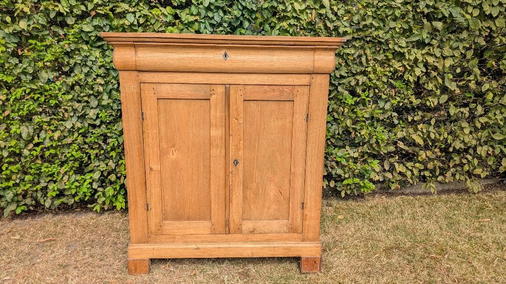 Vintage dressoir in grenenhout, Huis en Inrichting, Kasten | Dressoirs, Ophalen, Met plank(en), Gebruikt, 100 tot 150 cm