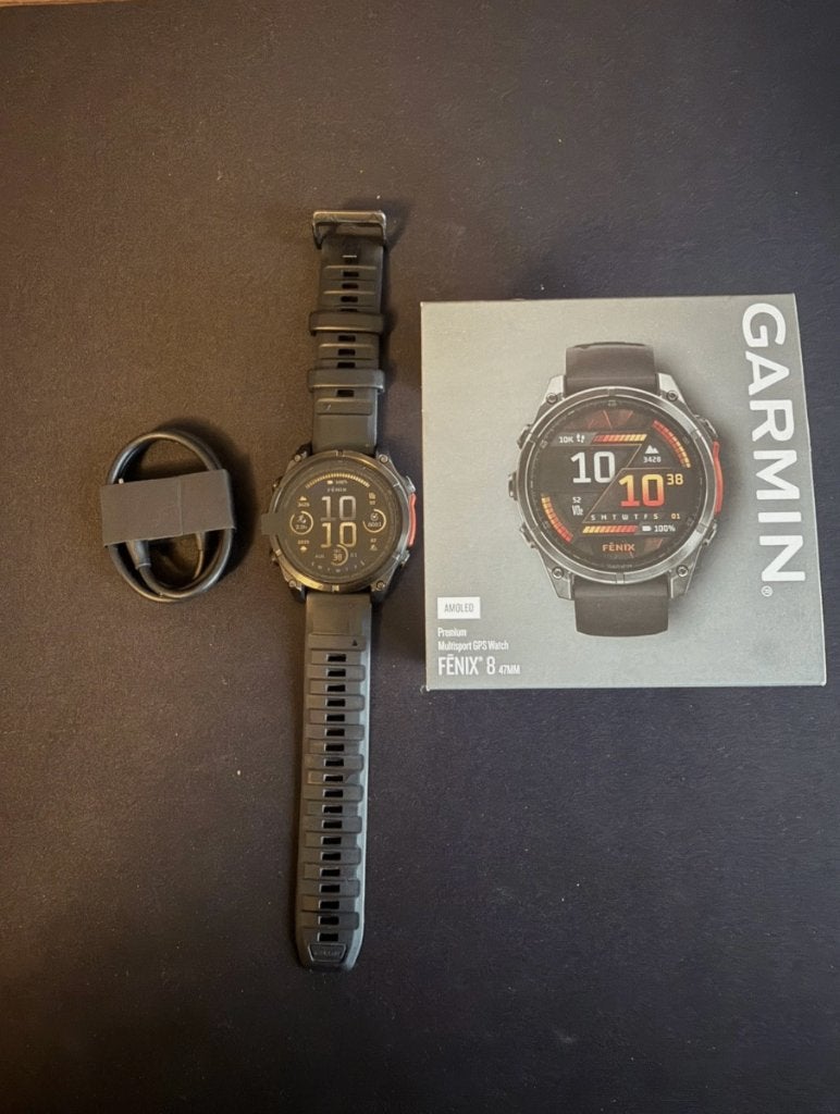 Montre de sport Garmin Fenix 8 AMOLED haut de gamme, Étanche, Gris, Enlèvement ou Envoi, Garmin