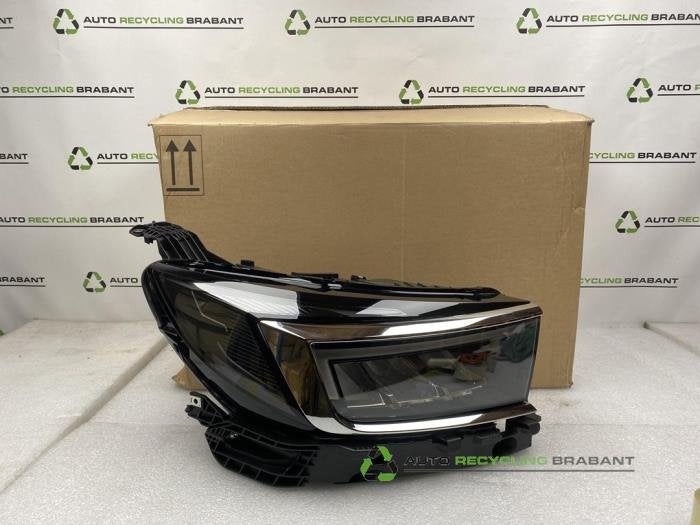 Phare droit d'un Opel Grandland X, Autos : Pièces & Accessoires, -, 3 mois de garantie, Utilisé, -