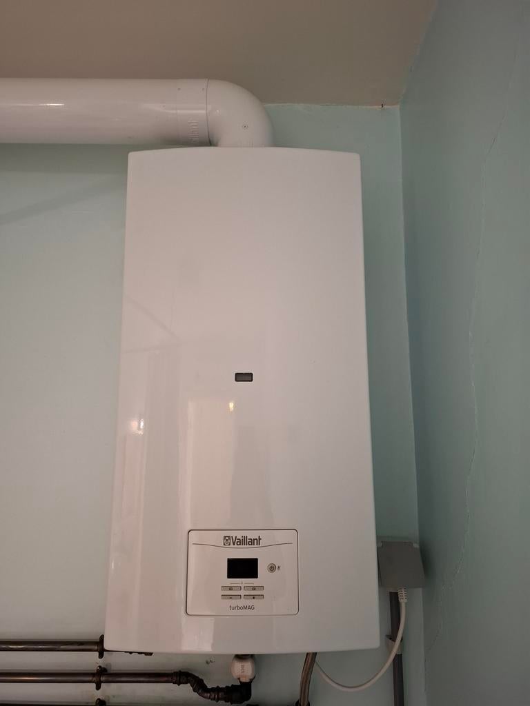 Warmwaterboiler op aardgas van 2022 in perfecte staat!, Doe-het-zelf en Bouw, Ophalen