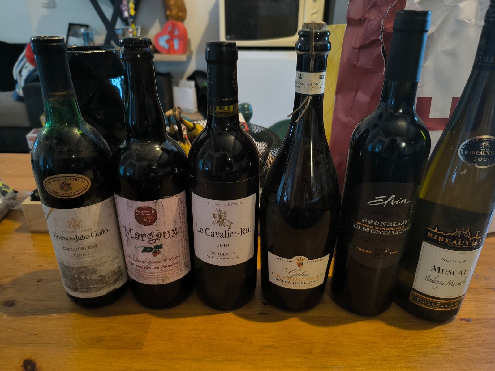 10 oude flessen wijn, Verzamelen, Wijnen, Ophalen of Verzenden