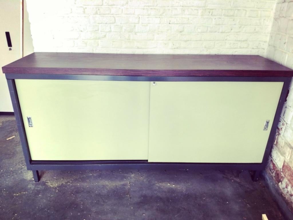 Metalen kast, Huis en Inrichting, Kasten | Roldeurkasten en Archiefkasten, Ophalen, Kantoor industrieel, 150 tot 200 cm, Meerdere deuren