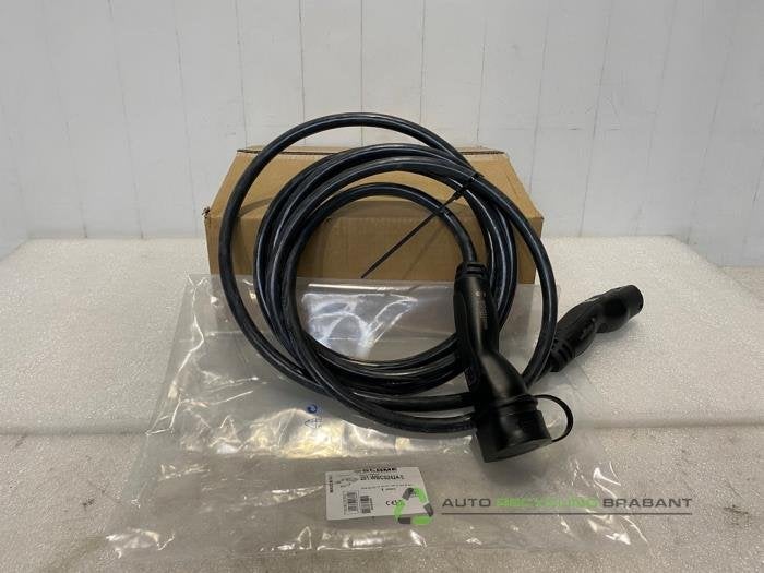 Câble de recharge électrique d'un Audi Q4, Neuf, -, 3 mois de garantie, Audi