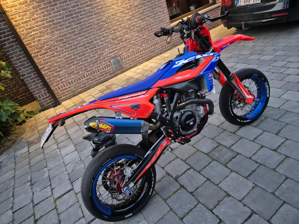 Supermotard velgen voor beta te koop, Ophalen